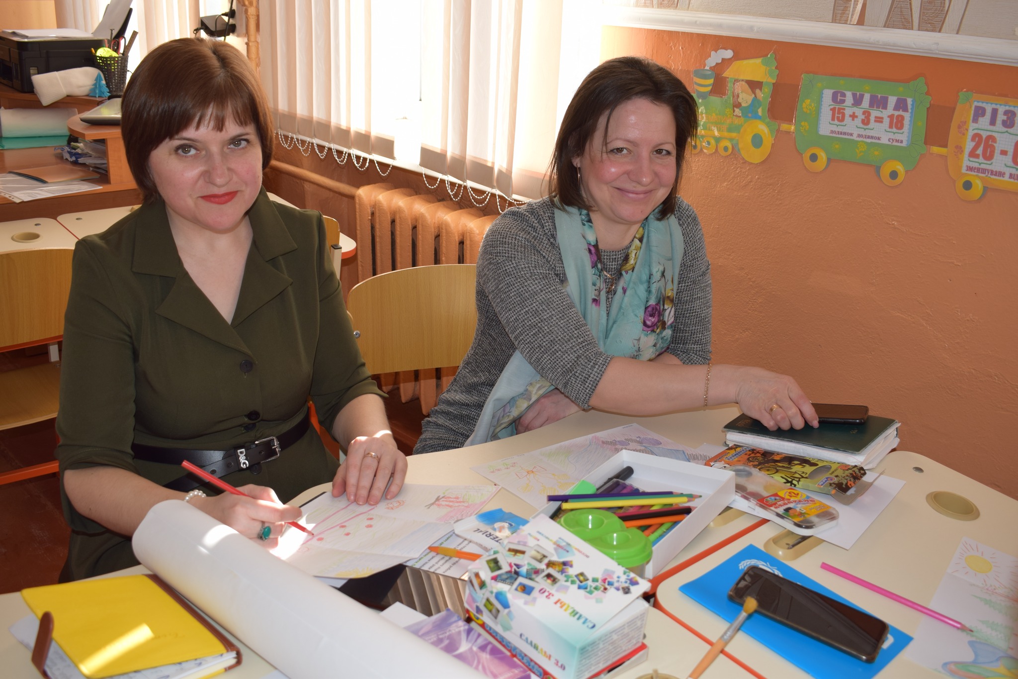 Проведено друге засідання творчої майстерні для працівників психологічної служби «HAPPY-ART- мистецтво щастя. Позитивна психологія»