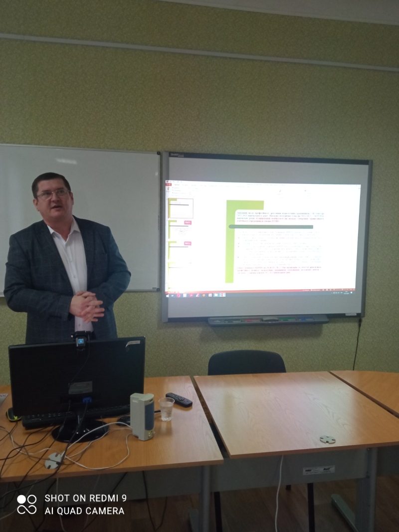 Знання збагачують світогляд наших педагогічних працівників і шкільних бібліотекарів